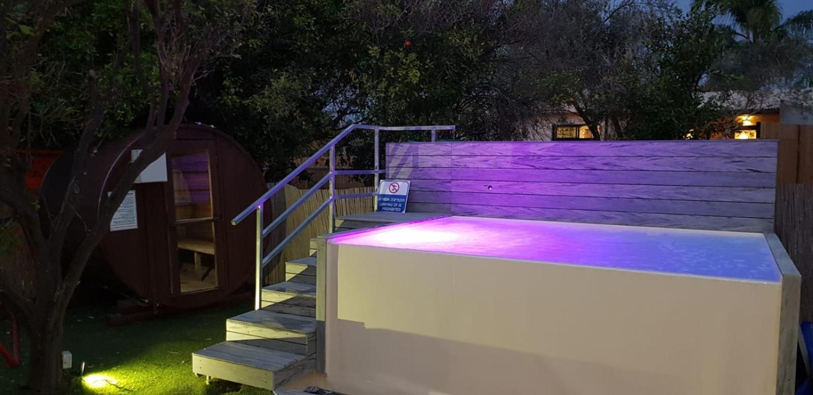 ביקתפוז וקלמנטינה- מתחם בקתות וסוויטות עם ג'קוזי פרטי ובריכה משותפת Ξενοδοχείο Liman Εξωτερικό φωτογραφία